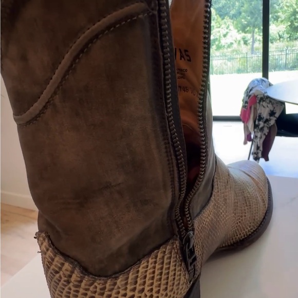 Tecovas Vamp Lizard Roper - Picture 4 of 6